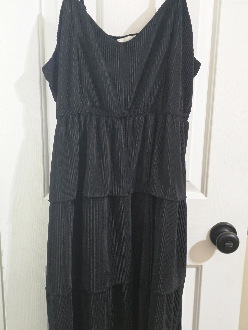 Women's Black Tiered V-Neck Mini Dress